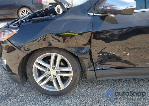 2018 Chevrolet Equinox Premier z USA, uszkodzony, nr VIN 2GNAXNEX7J6154062